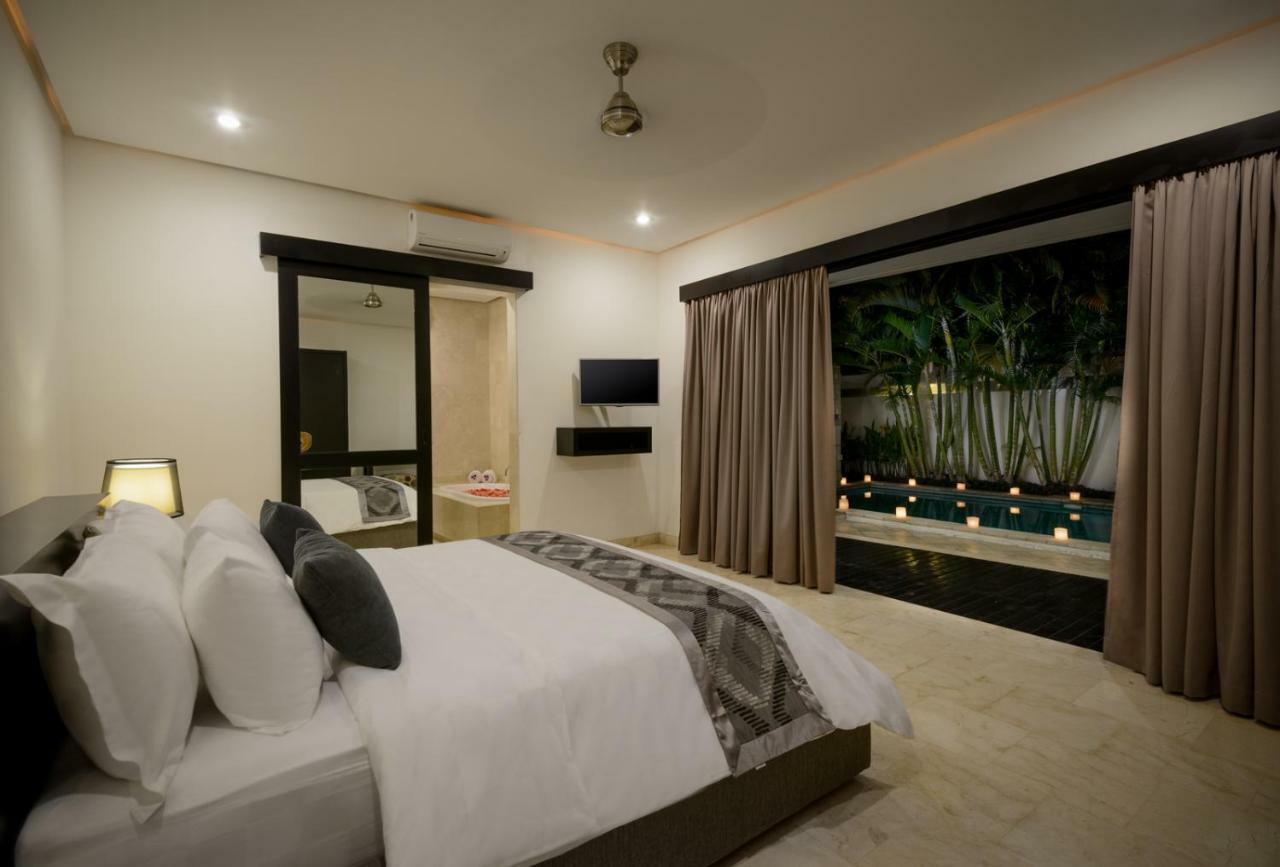 Villa Maharani Seminyak  Exterior photo
