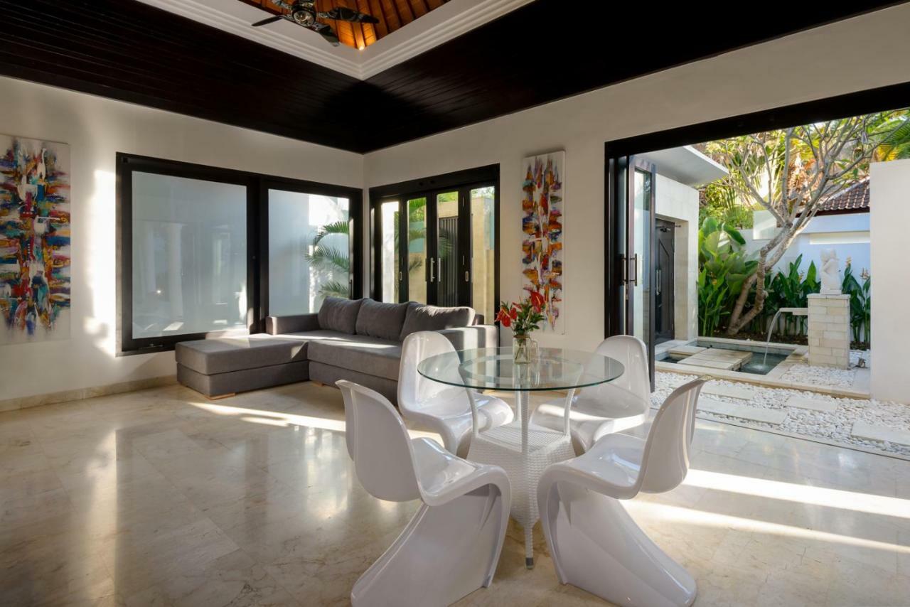 Villa Maharani Seminyak  Exterior photo