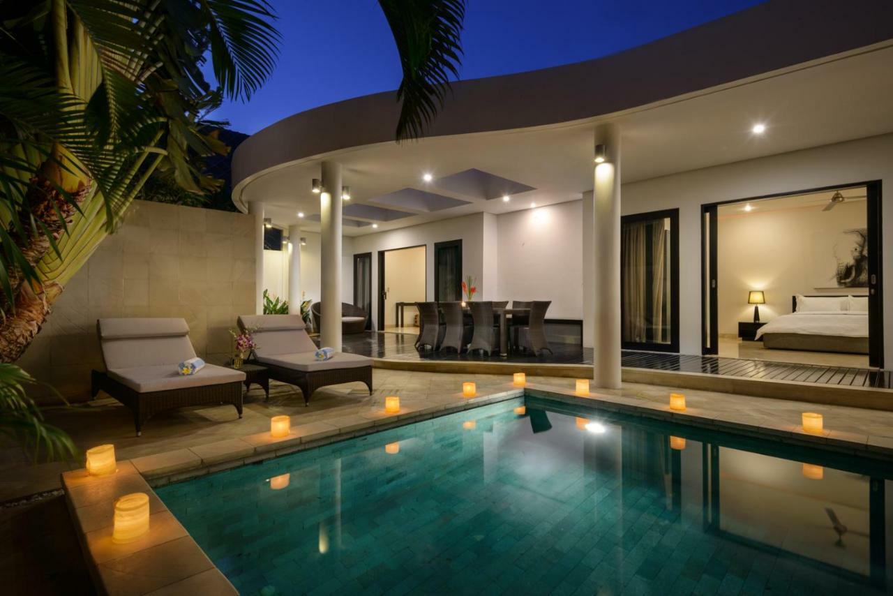Villa Maharani Seminyak  Exterior photo