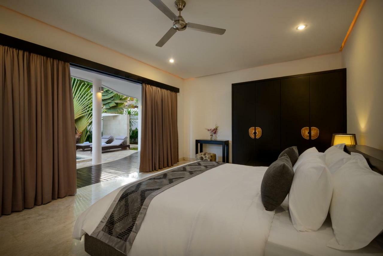 Villa Maharani Seminyak  Exterior photo